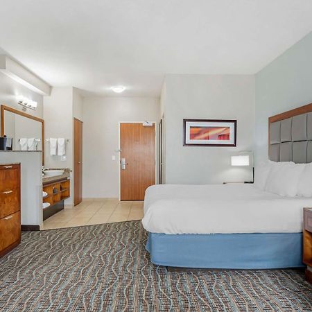 Best Western Plus Peppertree Inn At Omak Bagian luar foto