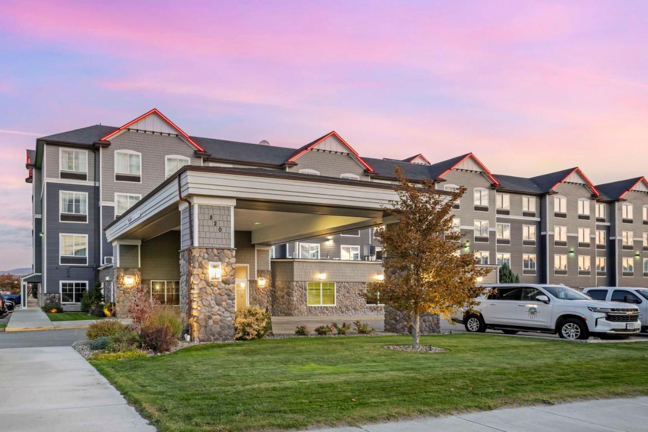 Best Western Plus Peppertree Inn At Omak Bagian luar foto