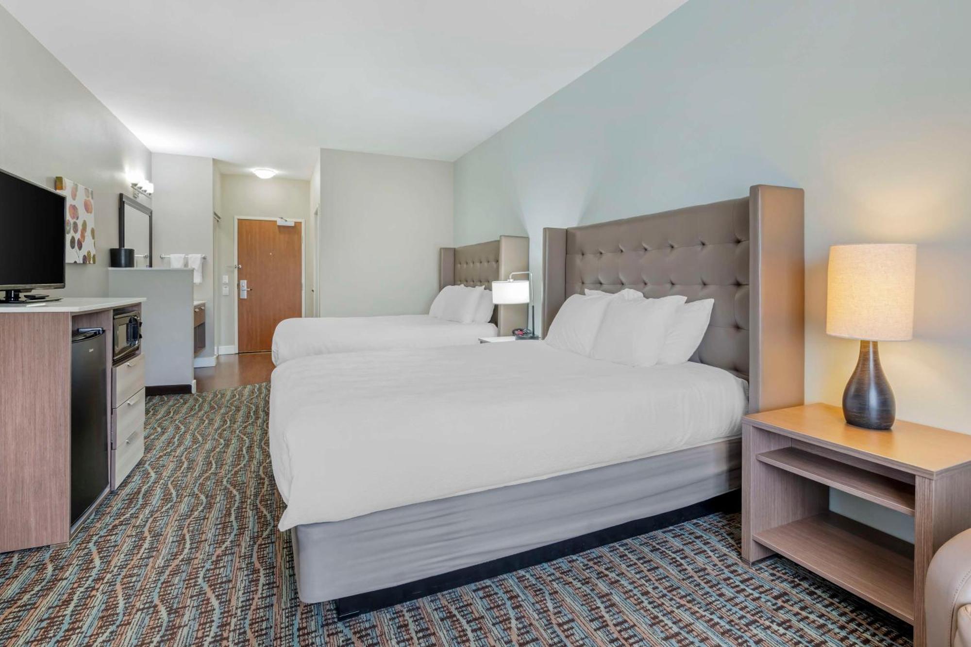 Best Western Plus Peppertree Inn At Omak Bagian luar foto
