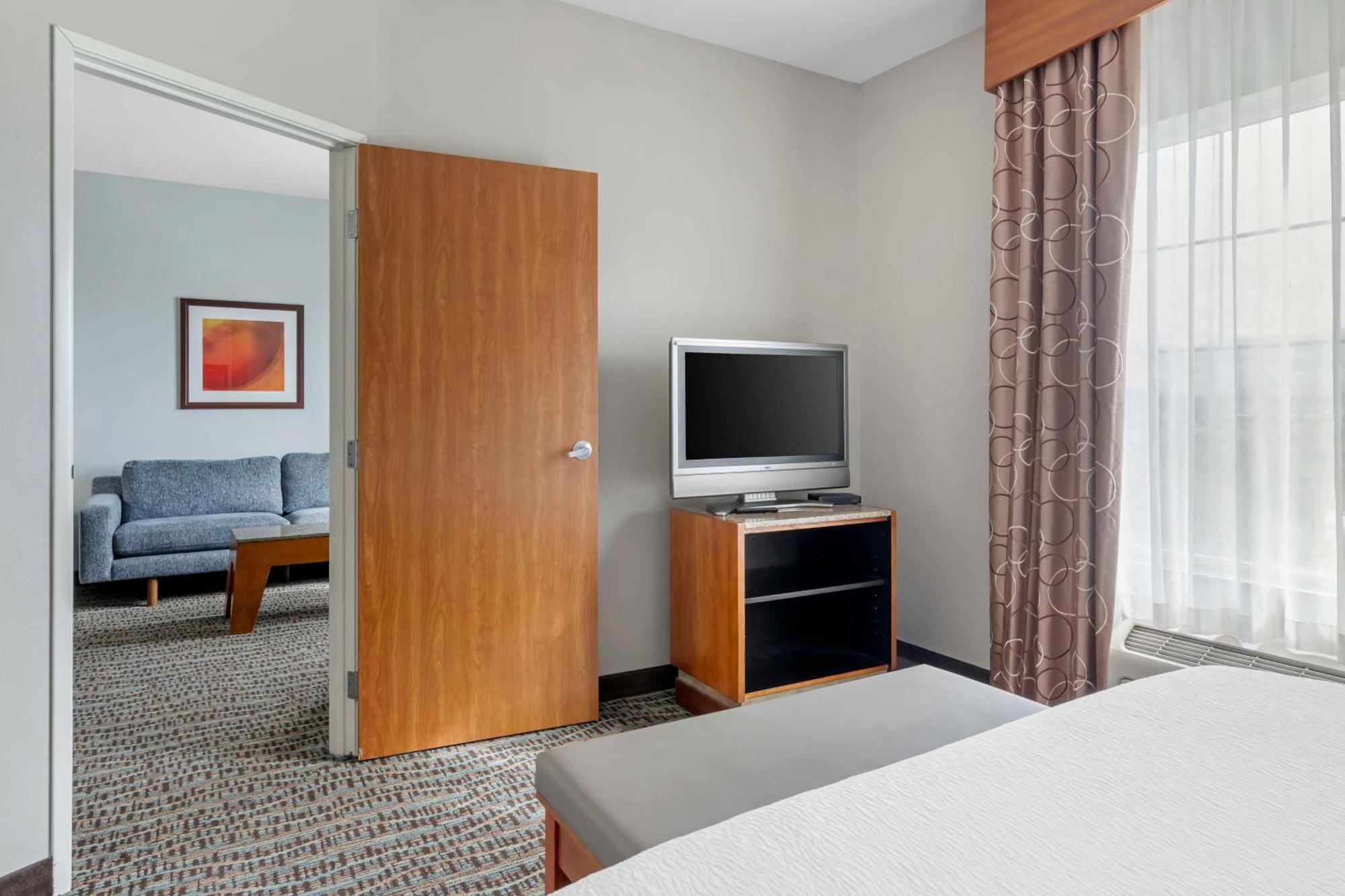 Best Western Plus Peppertree Inn At Omak Bagian luar foto