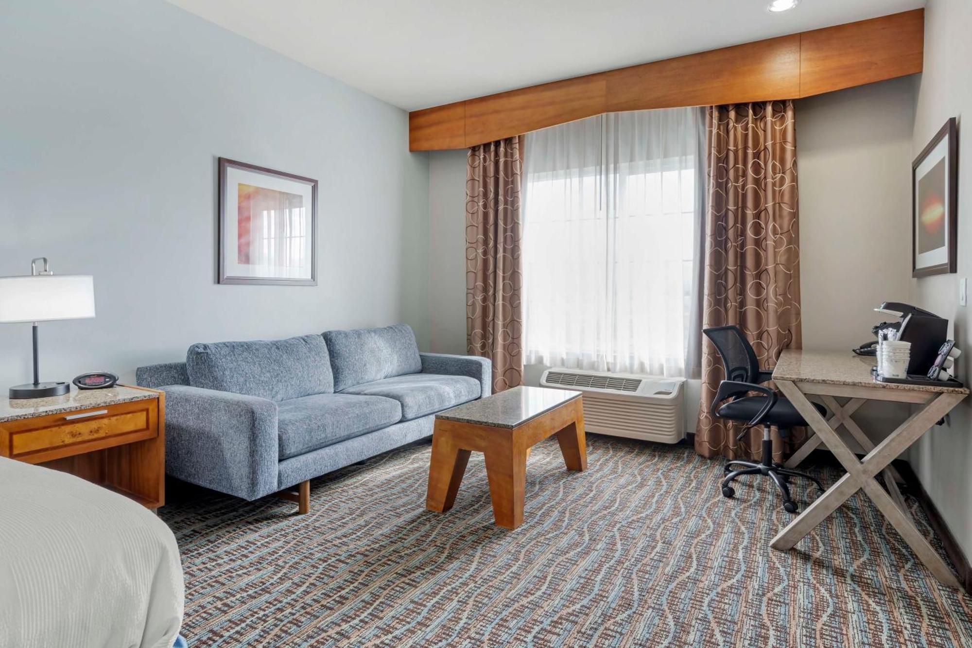 Best Western Plus Peppertree Inn At Omak Bagian luar foto
