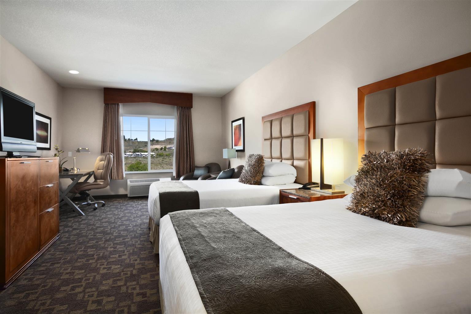 Best Western Plus Peppertree Inn At Omak Bagian luar foto