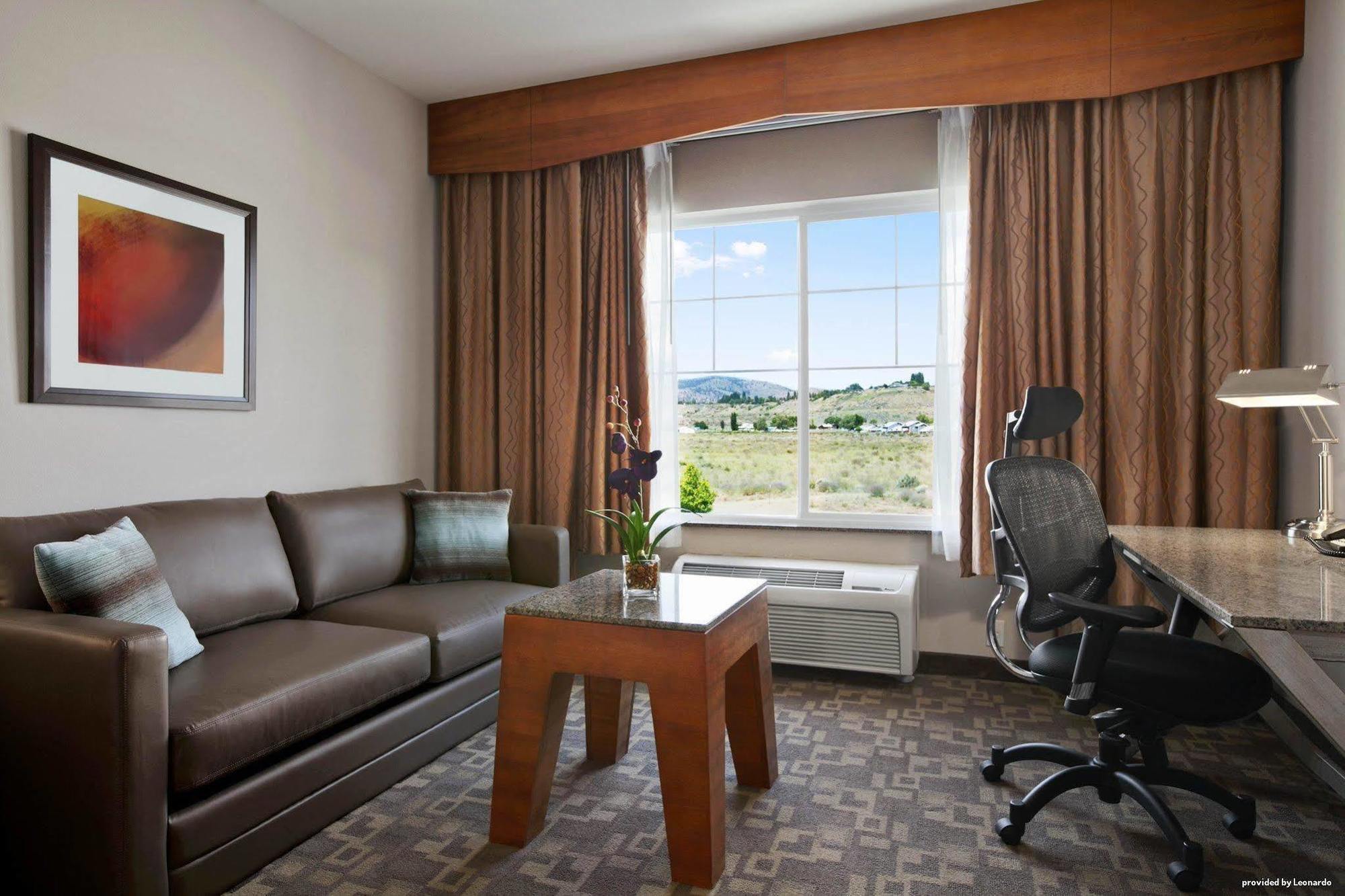 Best Western Plus Peppertree Inn At Omak Bagian luar foto